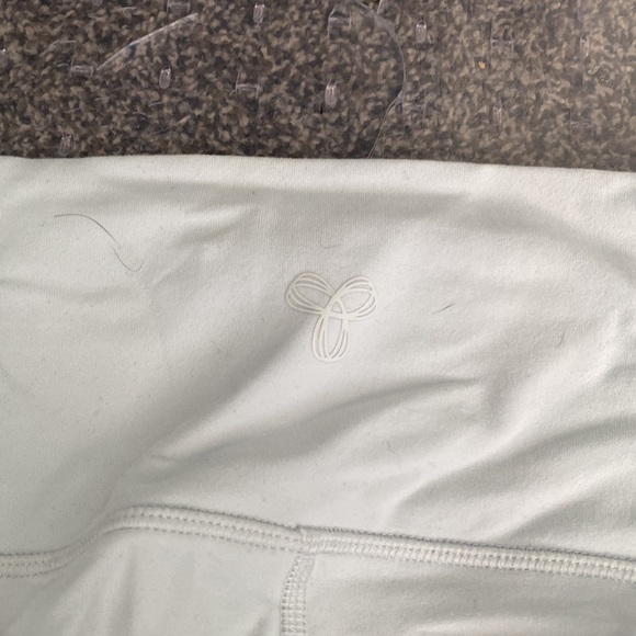 Size small tna high waisted leggings - Picture 3 of 3